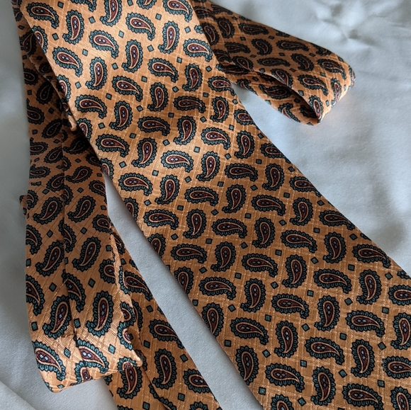 Ferrell Reed for Davidsons of W. Virginia Necktie - Picture 10 of 10